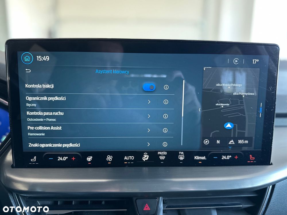 Ford Focus 1.0 EcoBoost Titanium X - 26