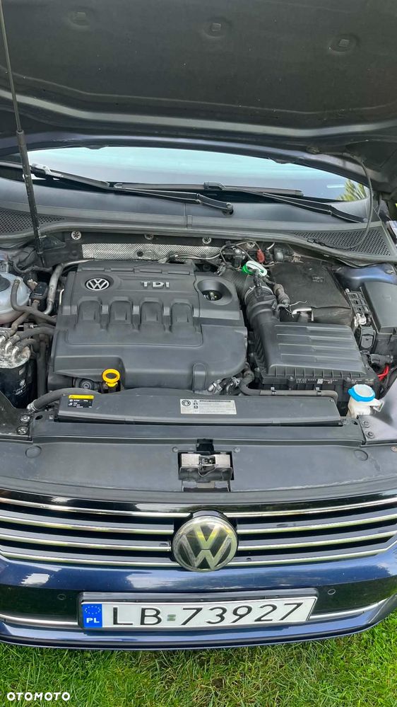 Volkswagen Passat - 8
