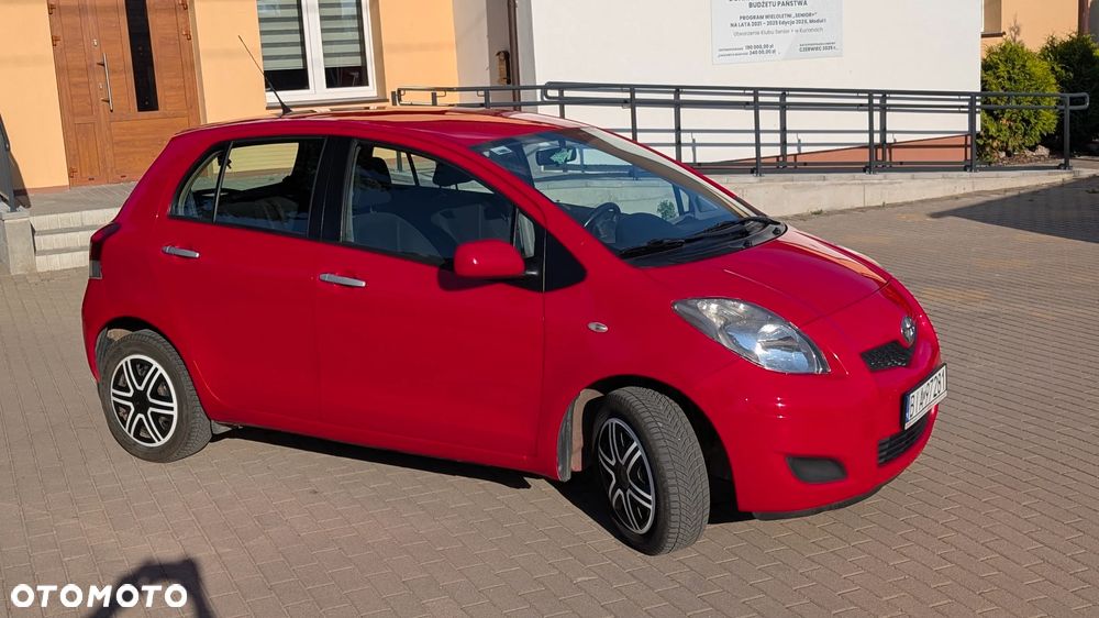 Toyota Yaris 1.0 Luna - 4