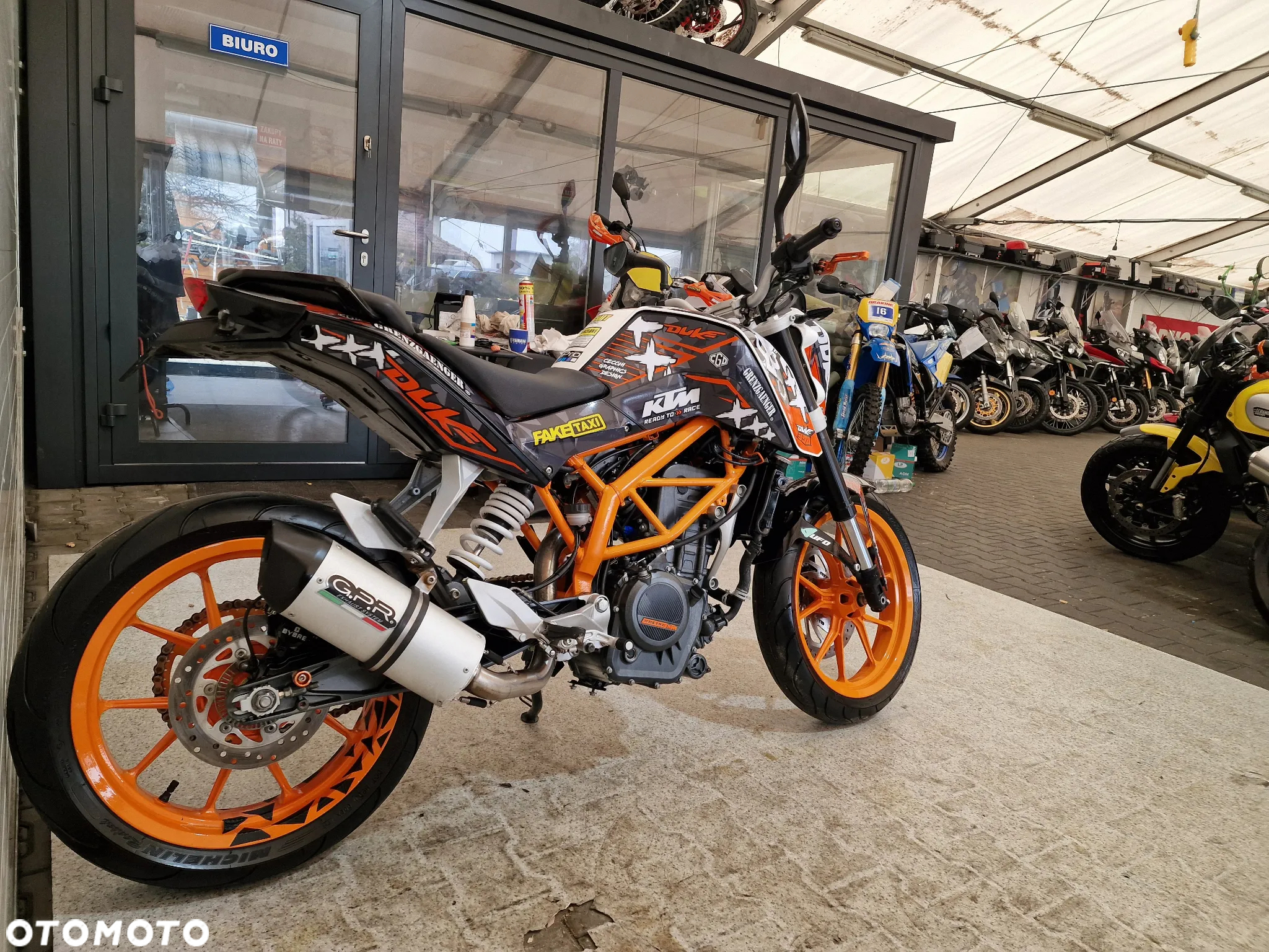 KTM Duke - 18