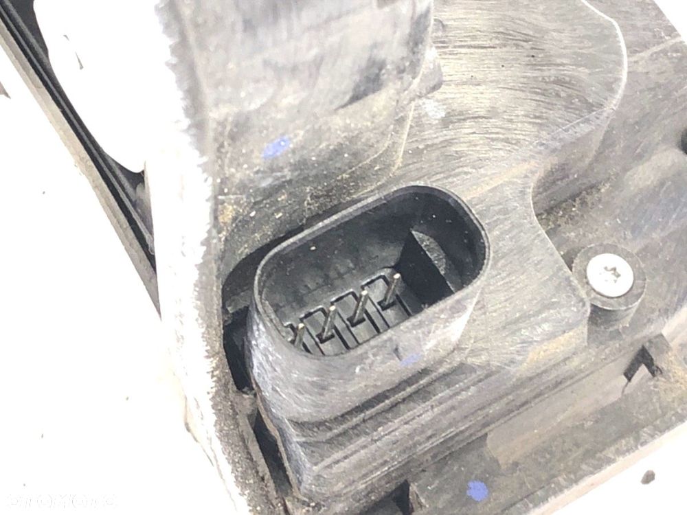 ZAMEK DRZWI PRAWY PRZÓD  BMW 5 (G30, F90) 2016 - 2022 530 e Plug-in-Hybrid 135 kW [184 KM] Hybryda - 3