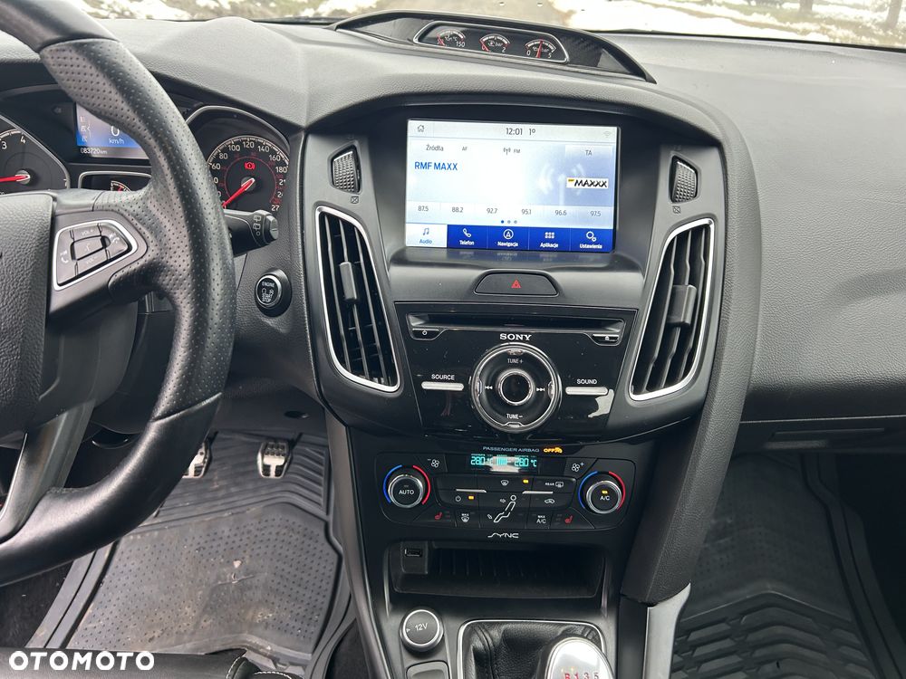 Ford Focus 2.0 EcoBoost ST - 14