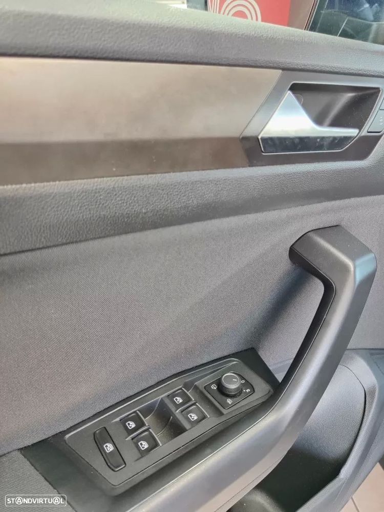 VW T-Roc 1.0 TSI Style - 23
