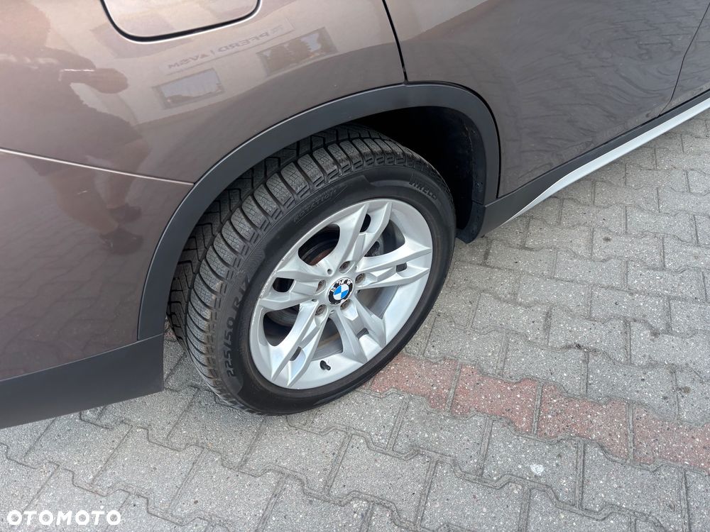 BMW X1 sDrive20i xLine - 4