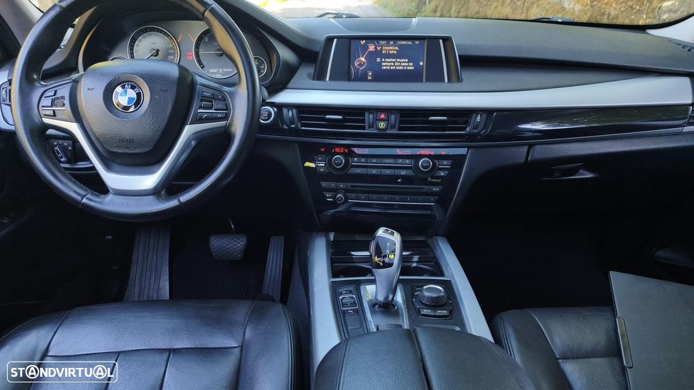 BMW X5 25 d sDrive Comfort 7L - 3