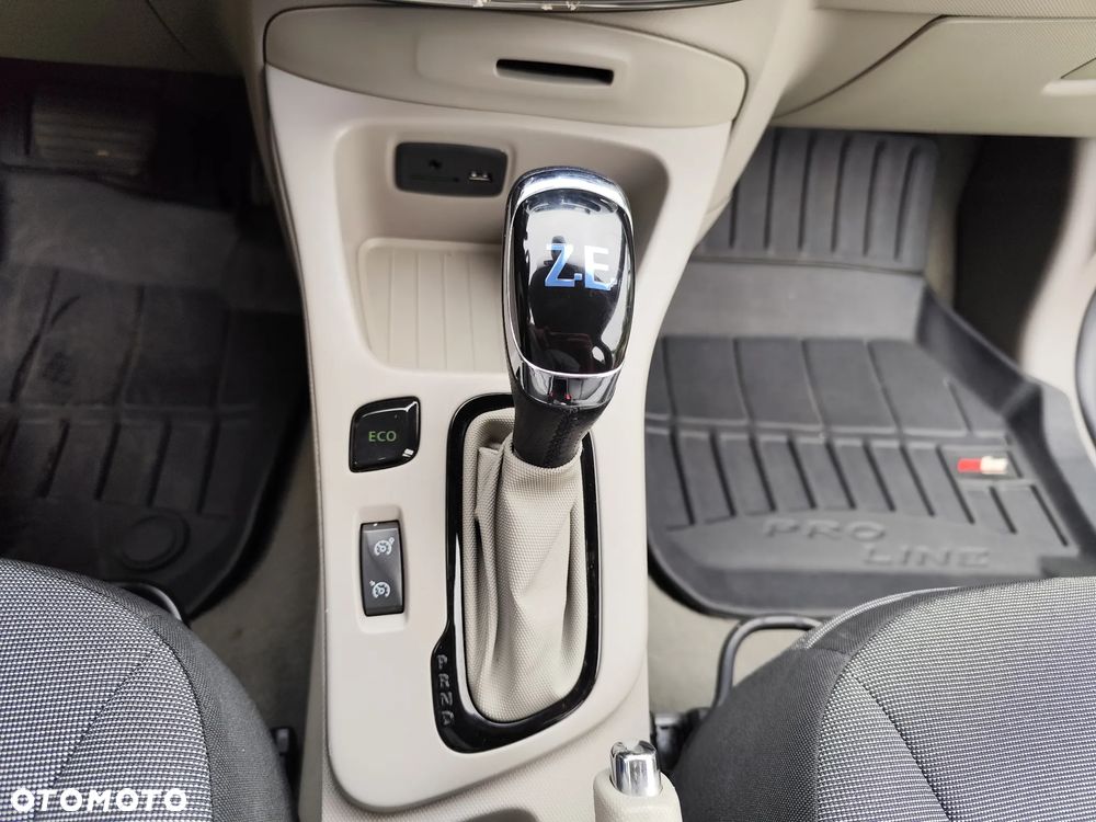 Renault Zoe - 19