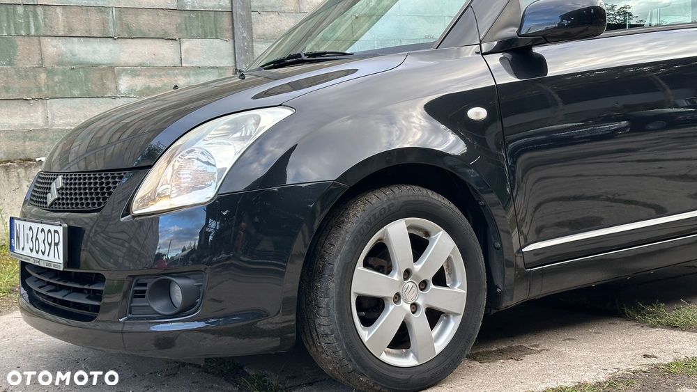Suzuki Swift 1.5 Black Sport Edition - 12