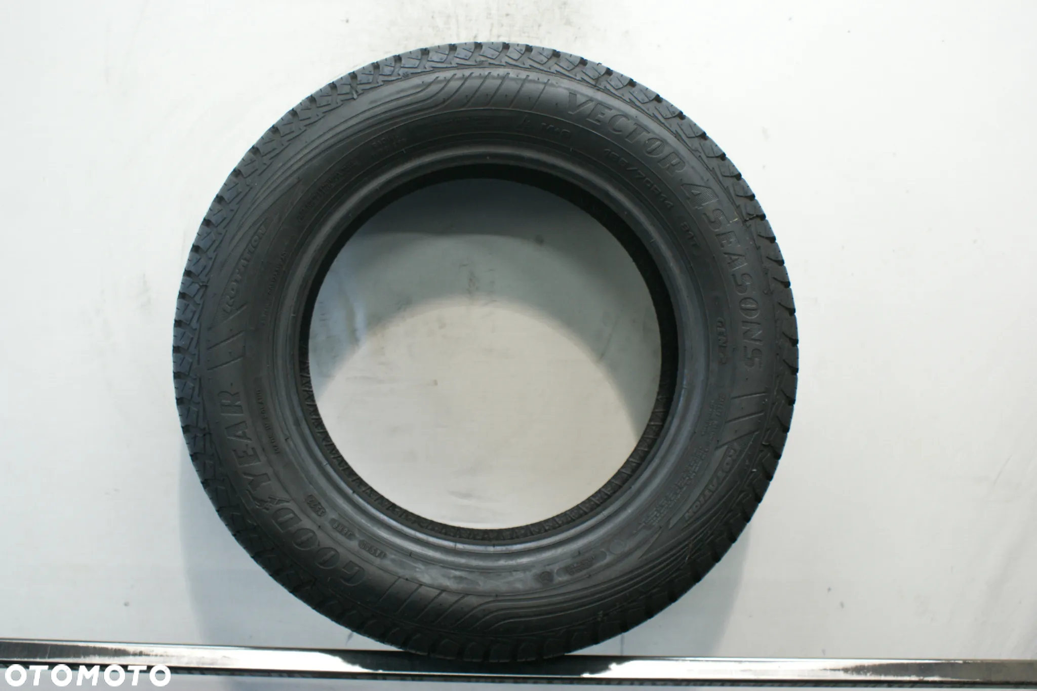 165/70R14 GOODYEAR VECTOR 4SEASONS G2 , 8mm 2022r A9704 - 4