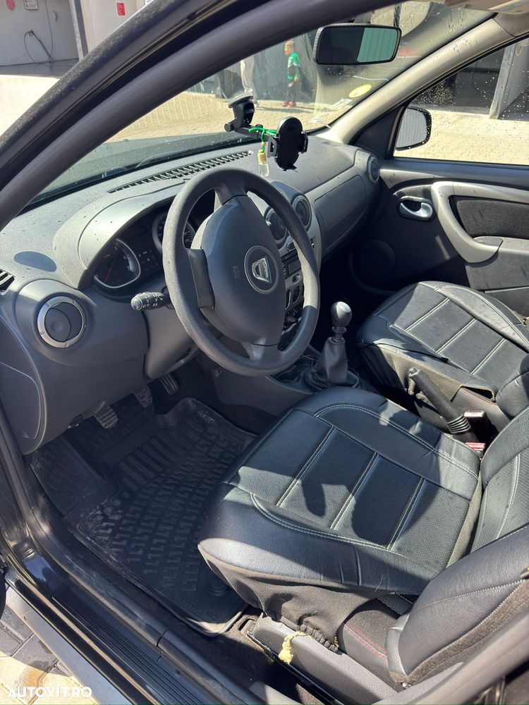 Dacia Duster dCi 110 FAP 4x4 Prestige - 10