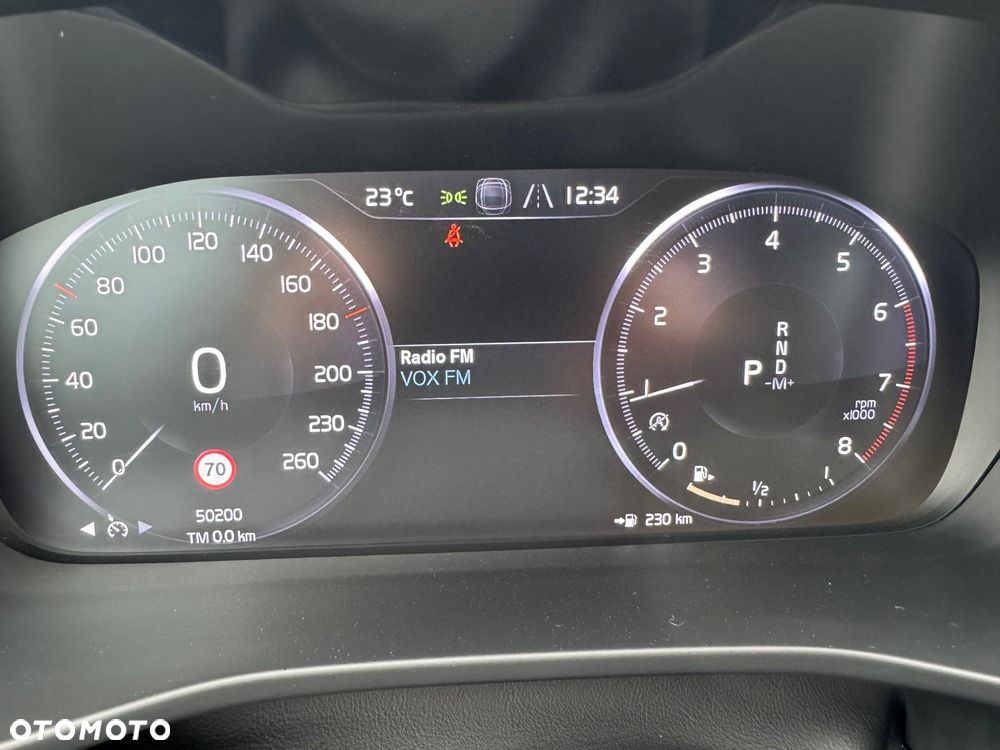 Volvo XC 40 T3 Momentum - 19