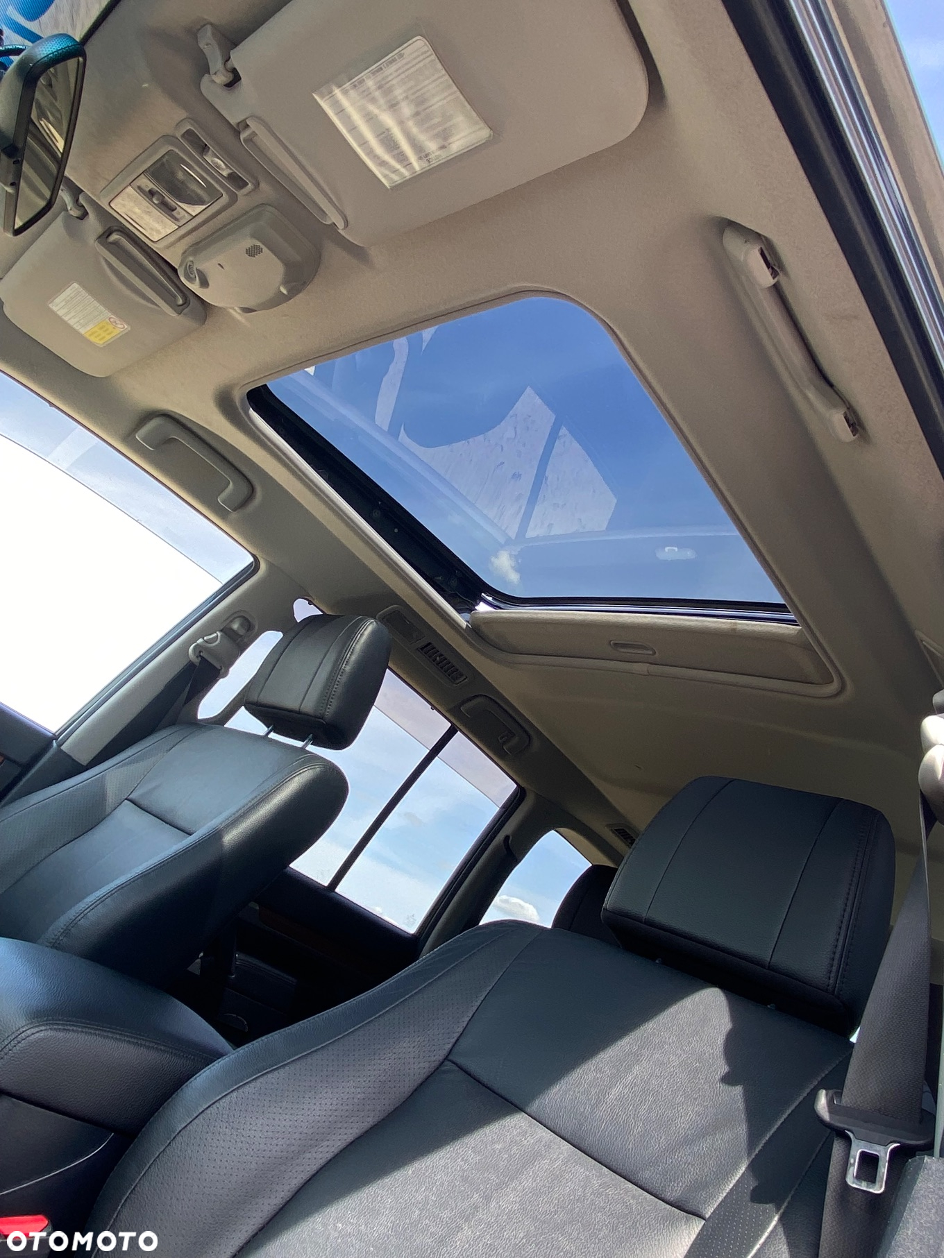 Mitsubishi Pajero - 17