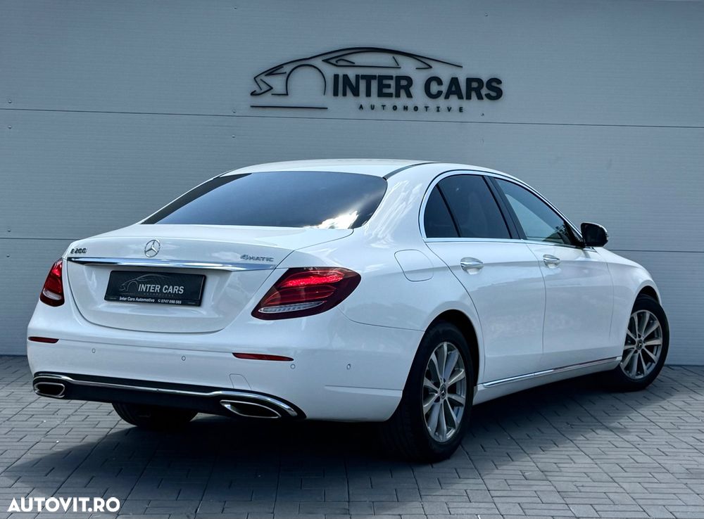 Mercedes-Benz E 200 4MATIC 9G-TRONIC - 5