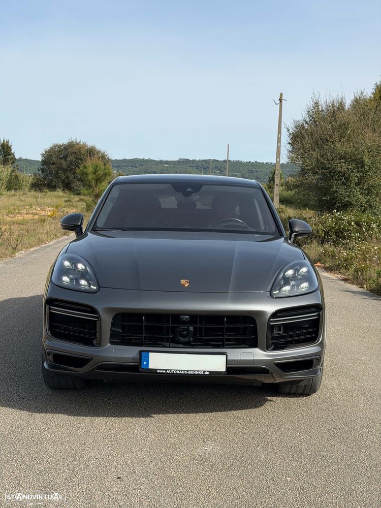 Porsche Cayenne Coupé Turbo S E-Hybrid Tiptronic S - 2