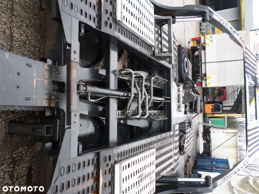 Przyczepa 3 osiowa niskopodwoziowa Tridem Lohr MAXILOHR Fabryczna 2007 - 6