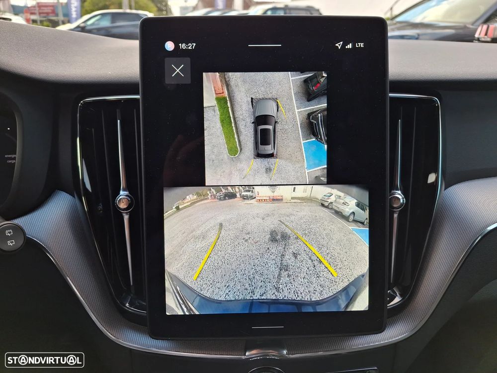 Volvo XC 60 2.0 T6 PHEV Black Edition AWD - 32