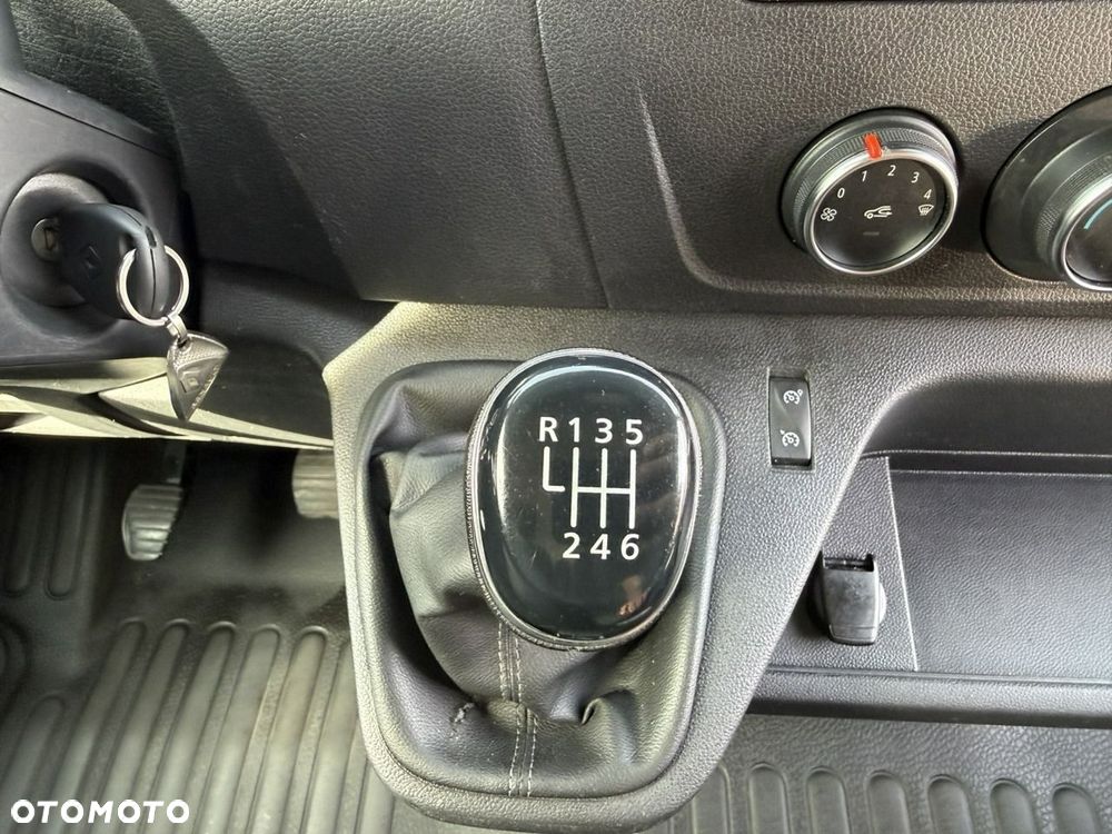 Renault Master - 19