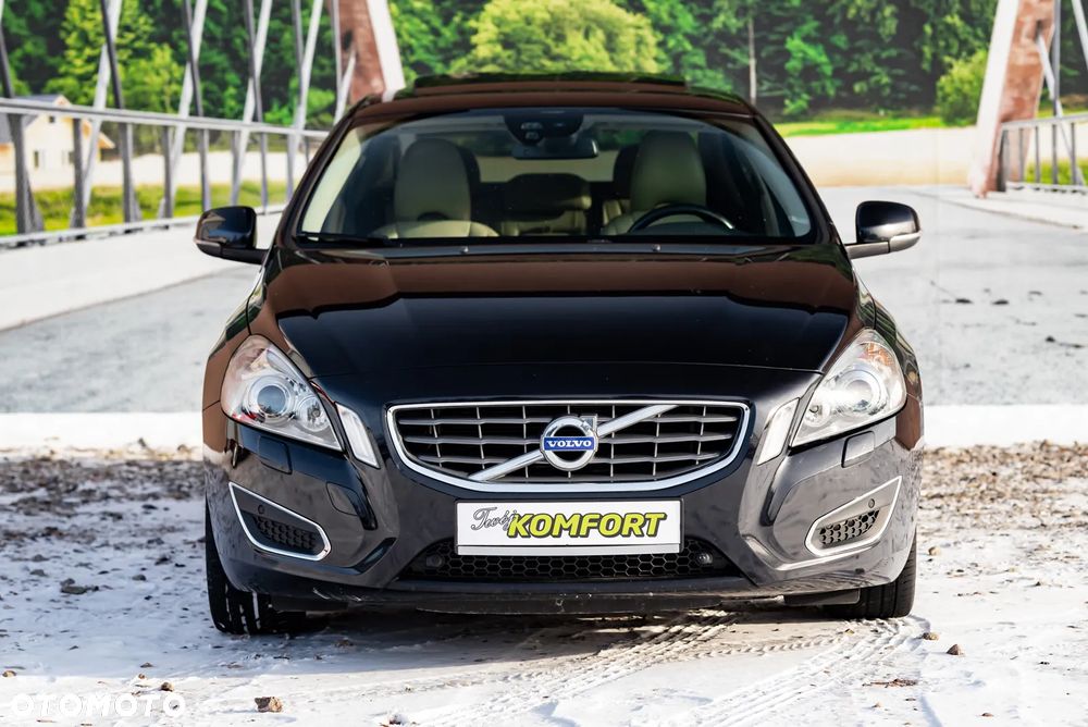 Volvo S60 - 2