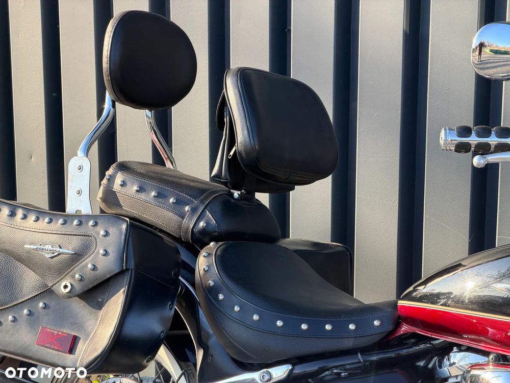 Suzuki Boulevard - 16