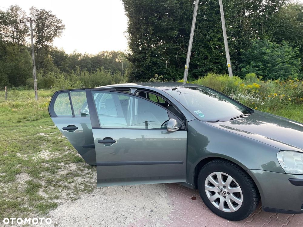 Volkswagen Golf 1.6 FSI Trendline - 3