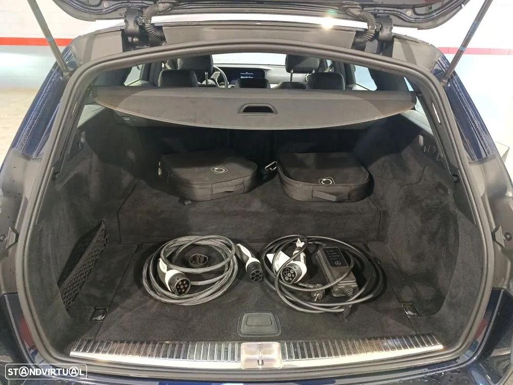 Mercedes-Benz E 300 de Avantgarde - 12