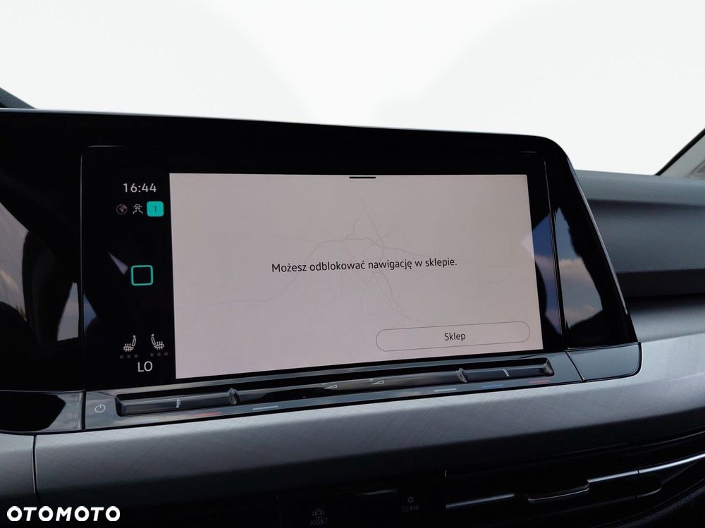 Volkswagen Golf 1.5 TSI EVO Life - 30