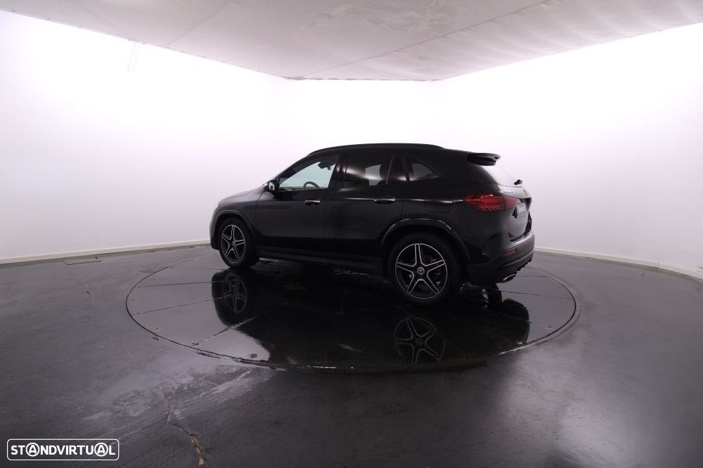 Mercedes-Benz GLA 180 d AMG Line - 5