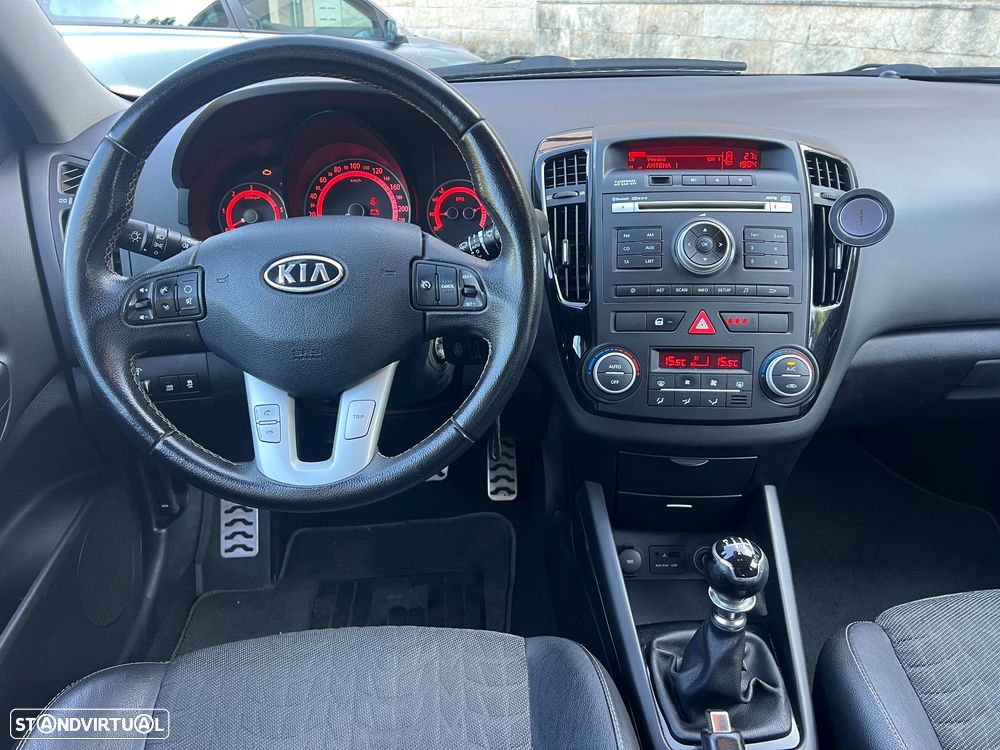 Kia Ceed SW 1.6 CRDi EX ISG - 10