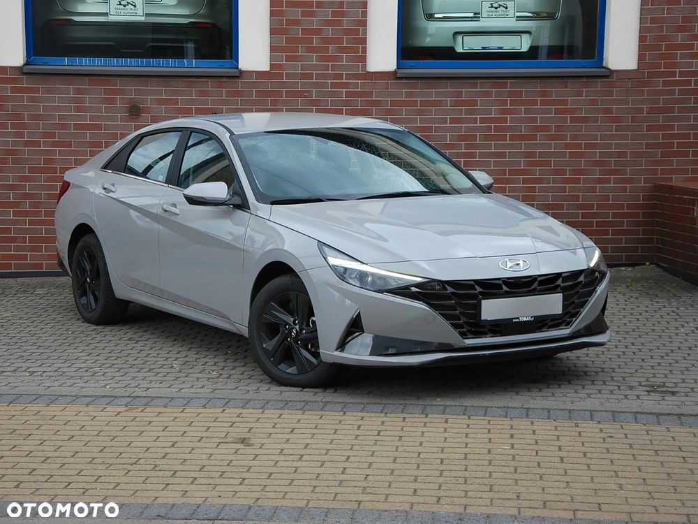 Hyundai Elantra 1.6 Smart CVT - 20
