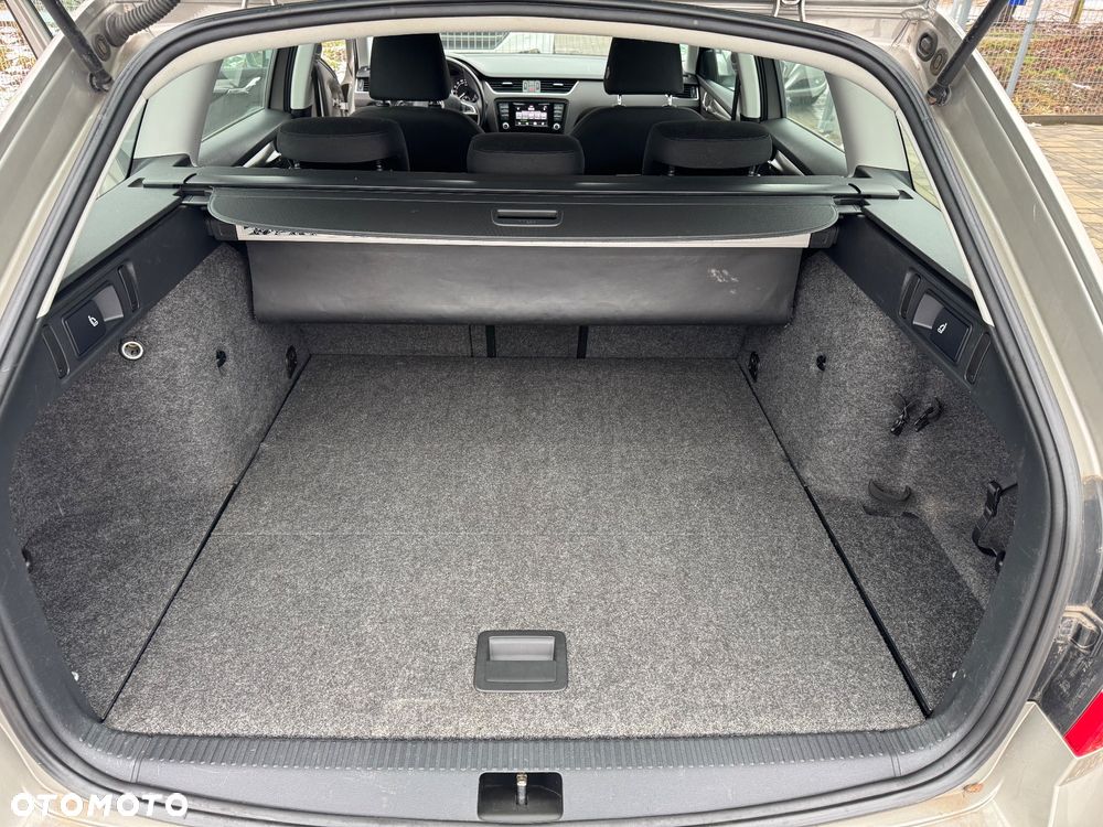 Skoda Octavia Scout 2.0 TDI 4x4 - 21