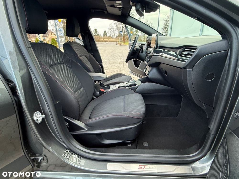 Ford Focus 1.5 EcoBlue Start-Stopp-System ST-LINE STYLE - 26