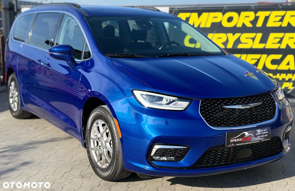Chrysler Pacifica - 5