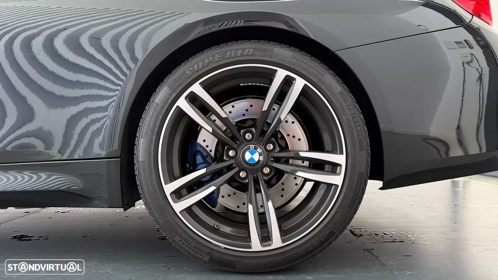 BMW M4 Auto - 12