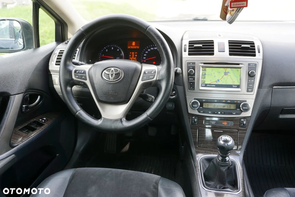 Toyota Avensis 2.0 D-4D Premium - 14