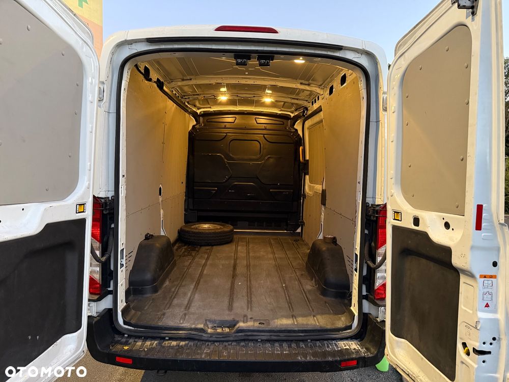Ford Transit - 15