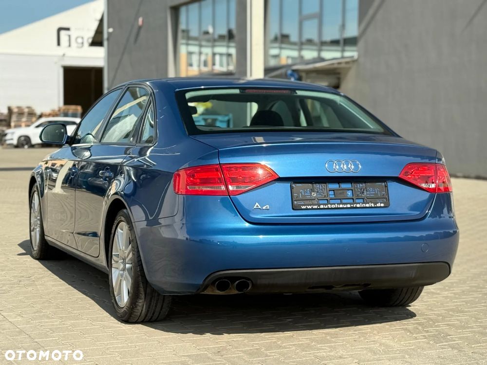 Audi A4 - 4