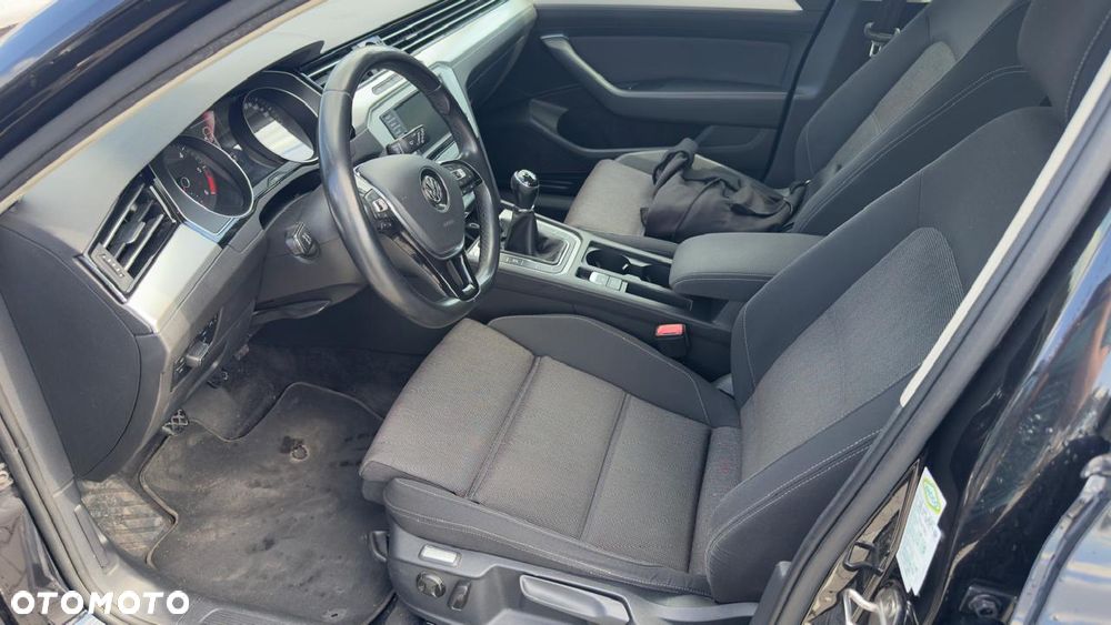 Volkswagen Passat ver-2-0-tdi-bluemotion-technology-comfortline - 15