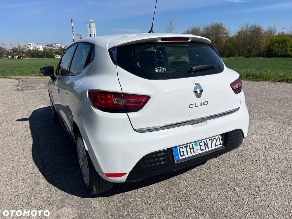 Renault Clio 1.2 16V 75 LIMITED - 7