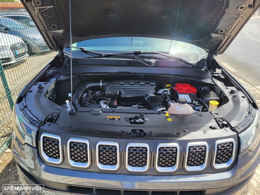 Jeep Compass 1.3 T Longitude - 16