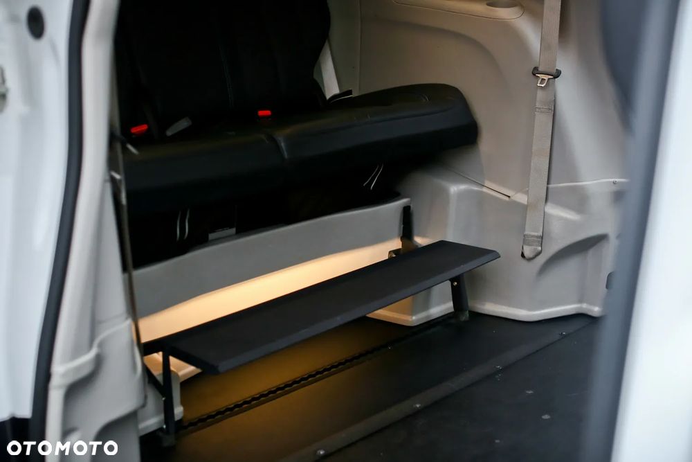 Chrysler Pacifica - 21