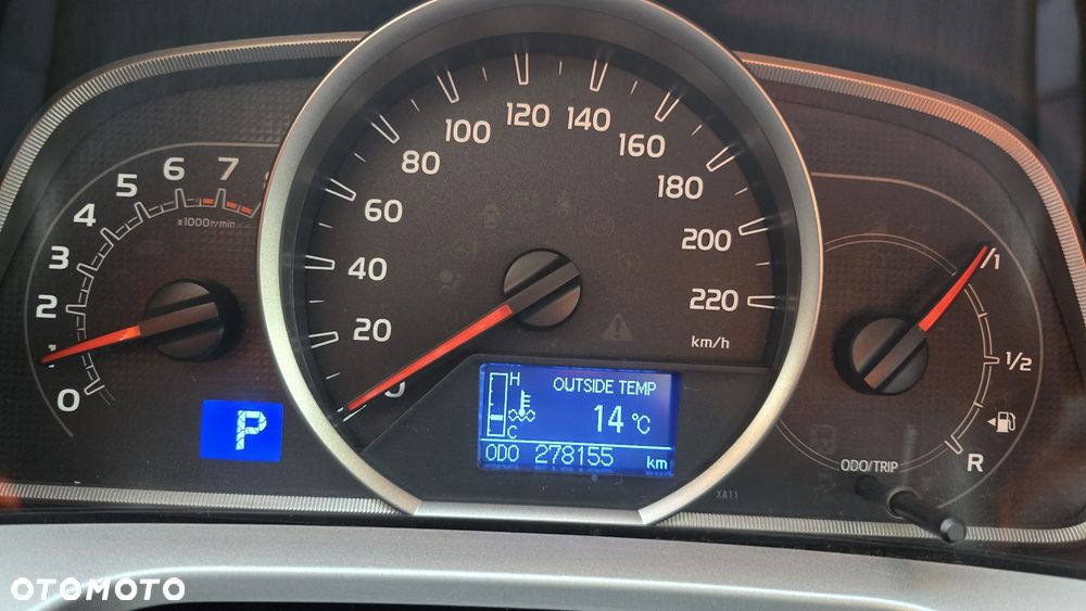Toyota RAV4 - 8