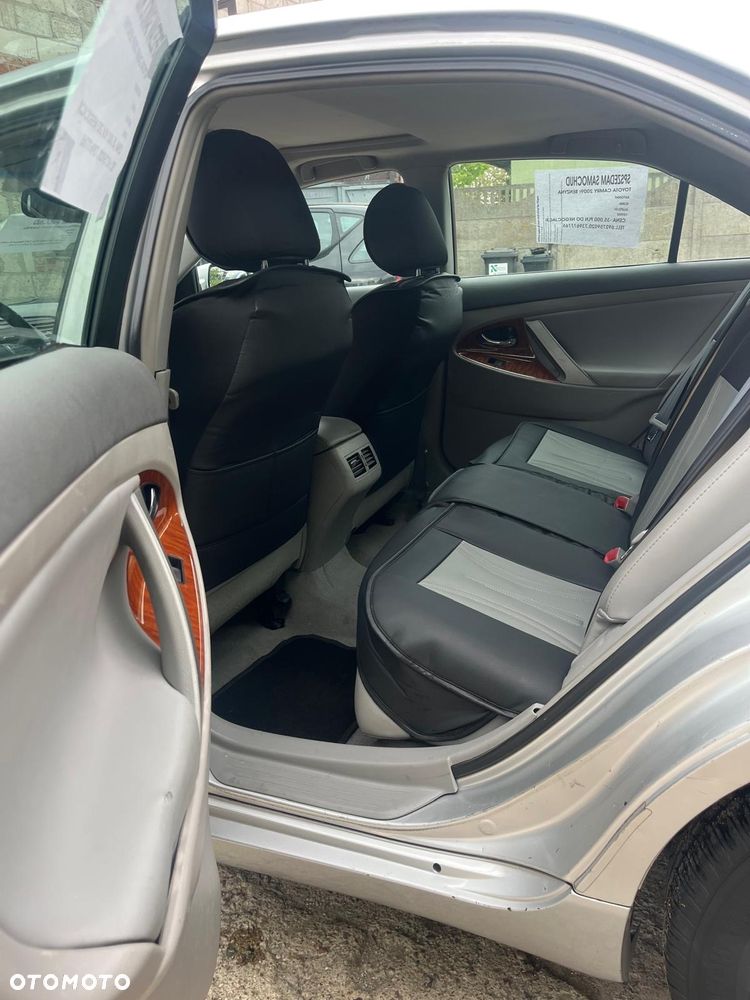 Toyota Camry 2.4 SE - 10
