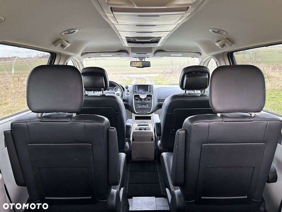 Chrysler Town & Country 3.6 Touring - 15