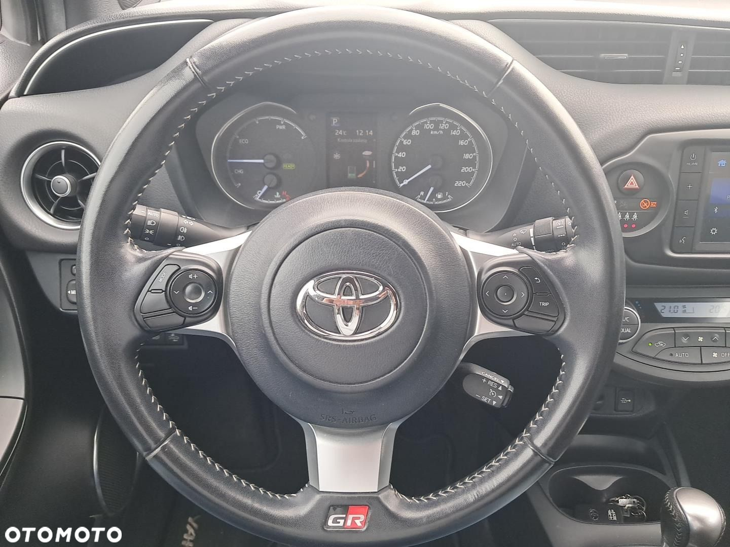 Toyota Yaris - 16
