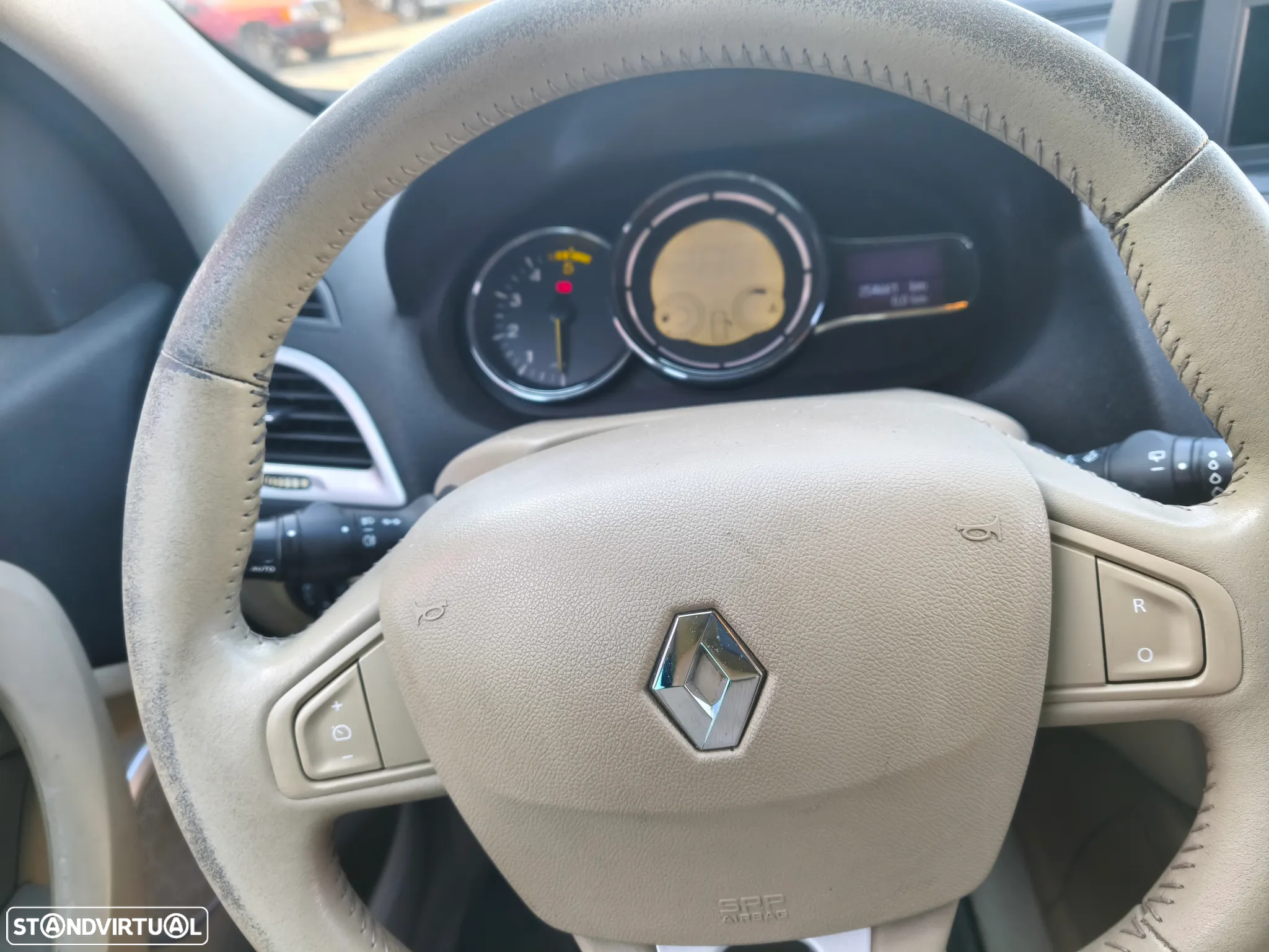 Renault Mégane 1.5 dCi Dynamique - 7