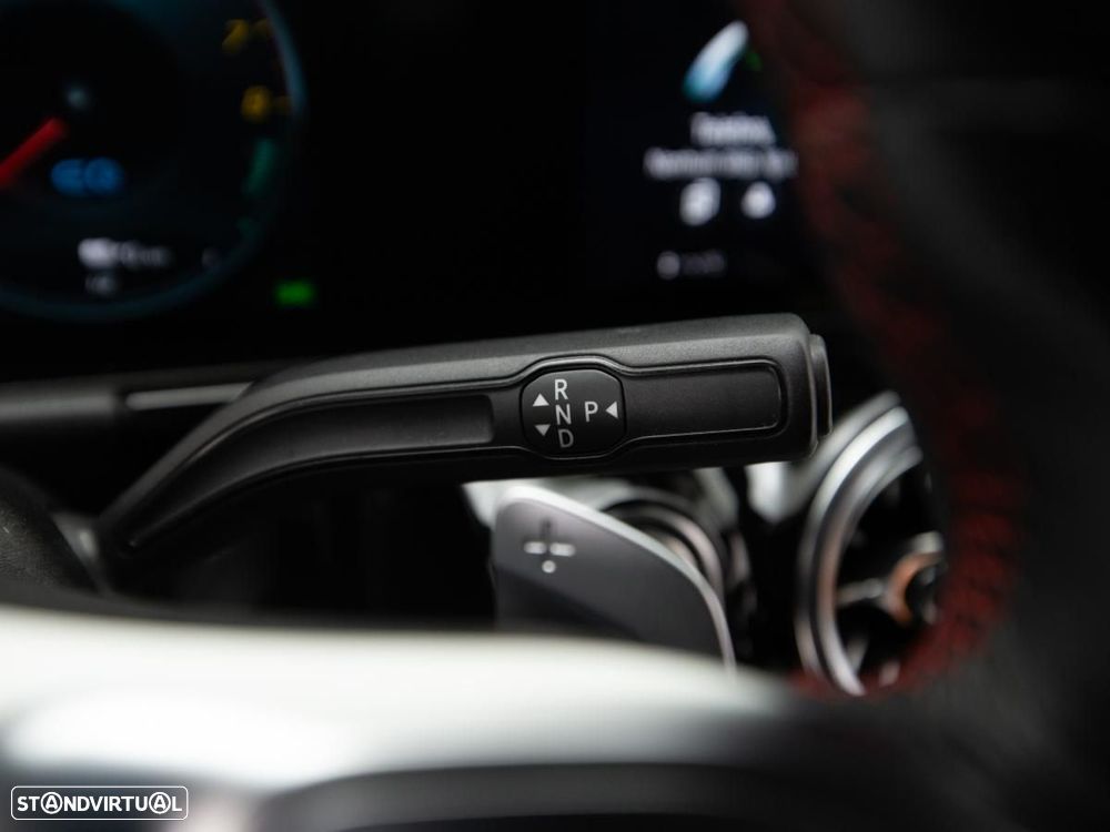 Mercedes-Benz GLA 250 e 8G-DCT AMG Line - 19