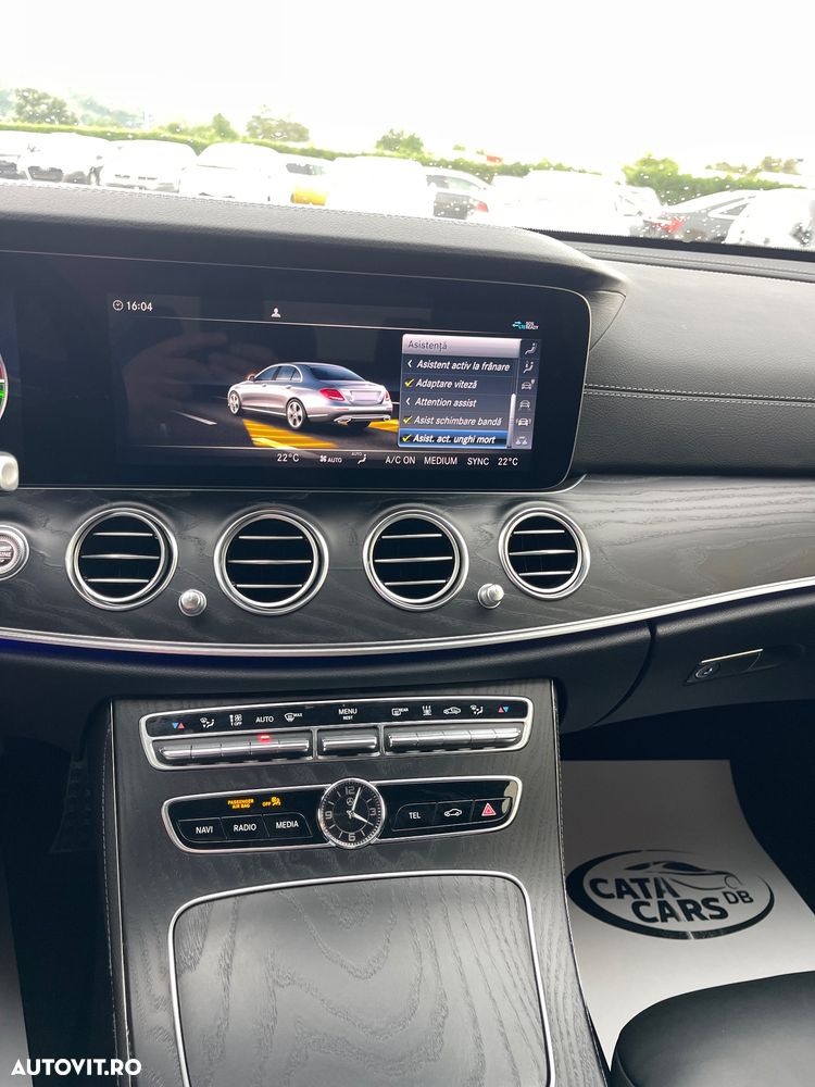 Mercedes-Benz E 300 T-Modell Aut - 36