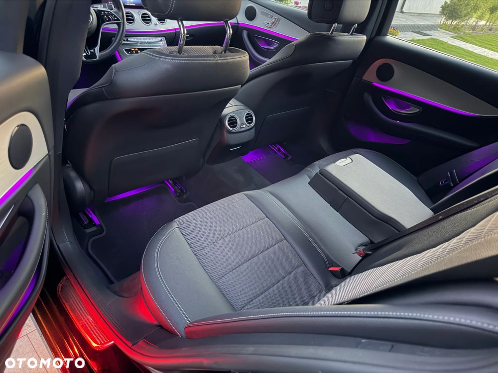 Mercedes-Benz Klasa E 300 de 4-Matic Avantgarde - 30