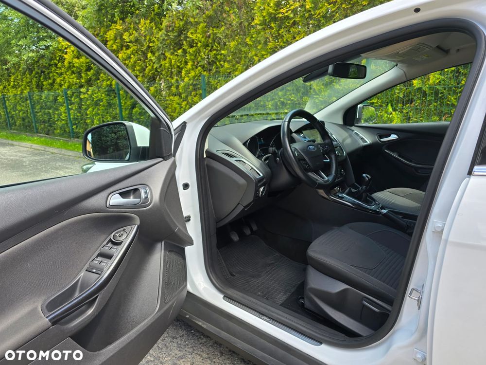 Ford Focus 1.0 EcoBoost Titanium - 20