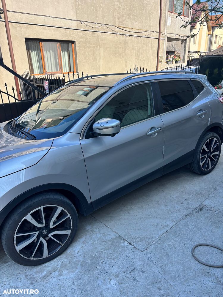 Nissan Qashqai 1.6 DCI Start/Stop X-TRONIC Tekna - 6
