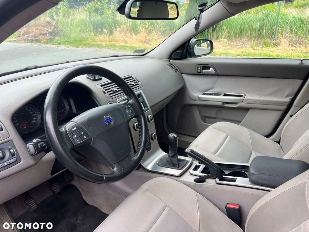 Volvo V50 2.0D DPF - 10